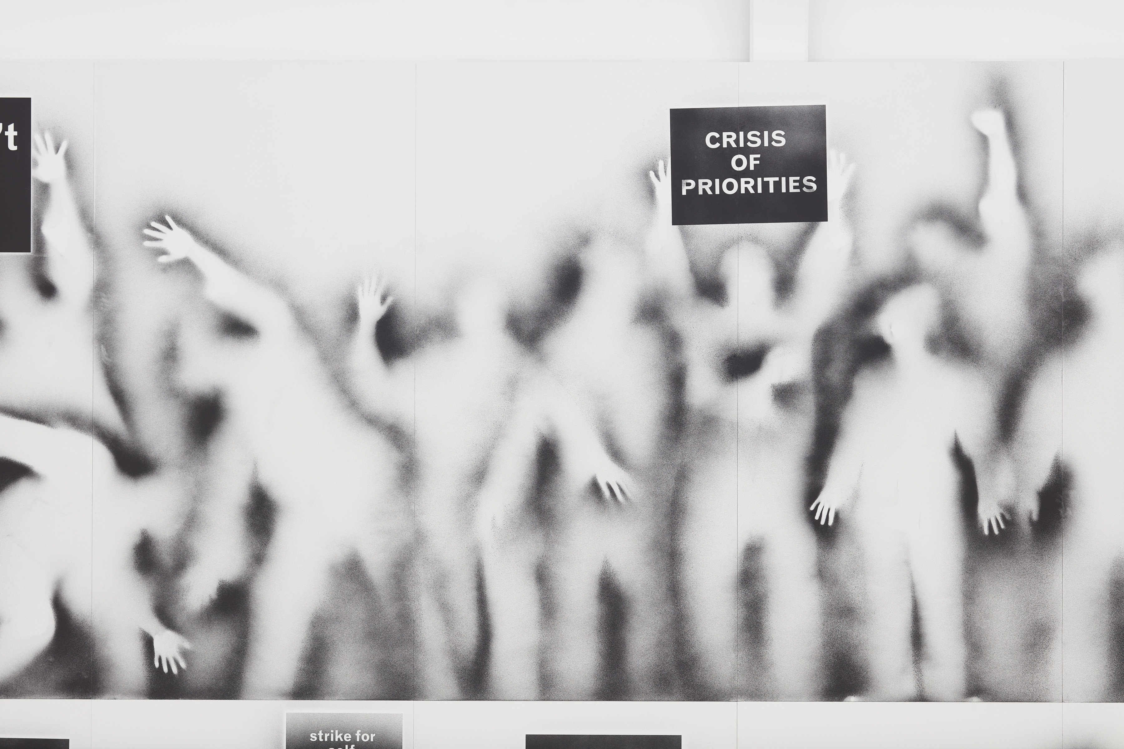 Estudio Amorales – Ghost Demonstration