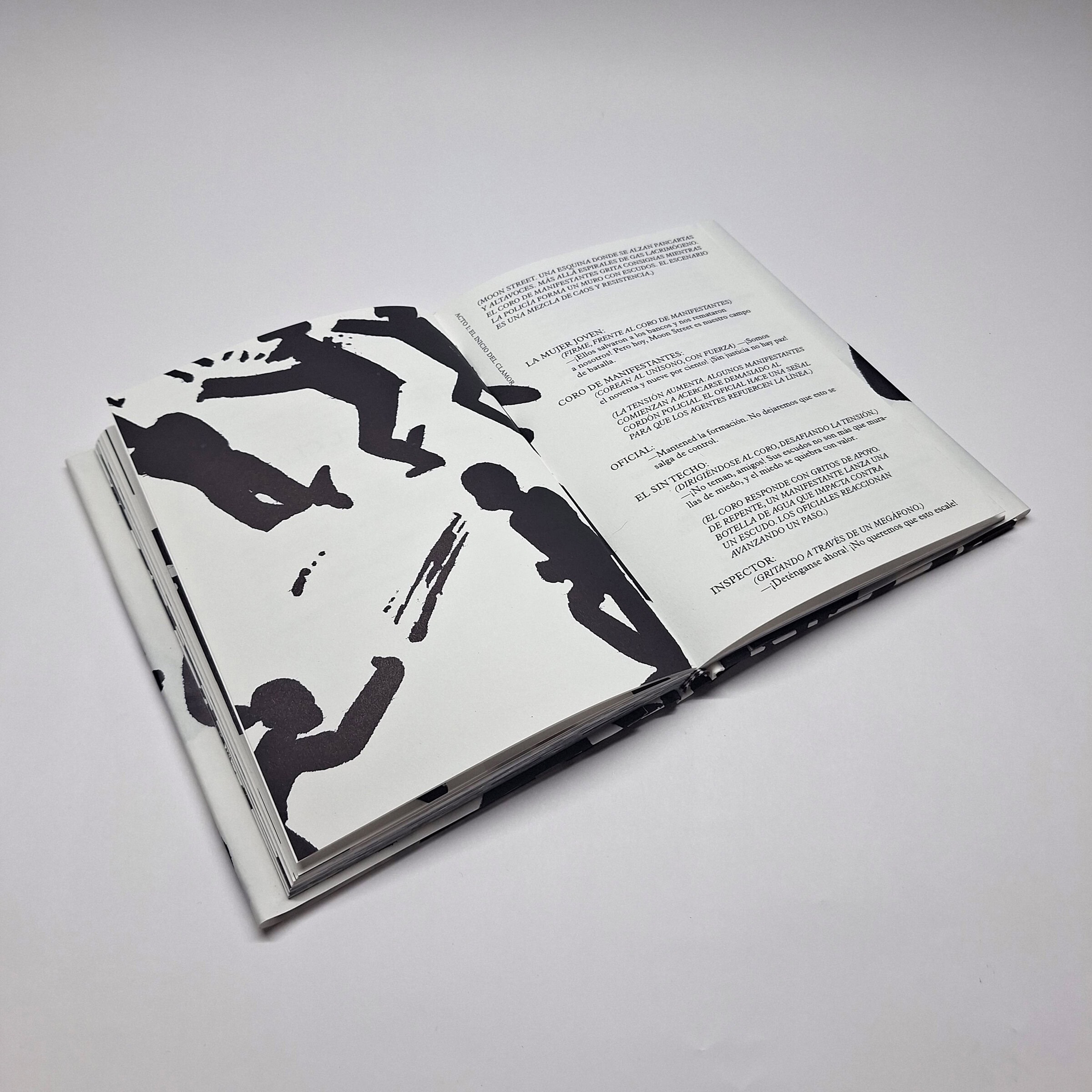 Estudio Amorales – Riots on the Moon (Book)