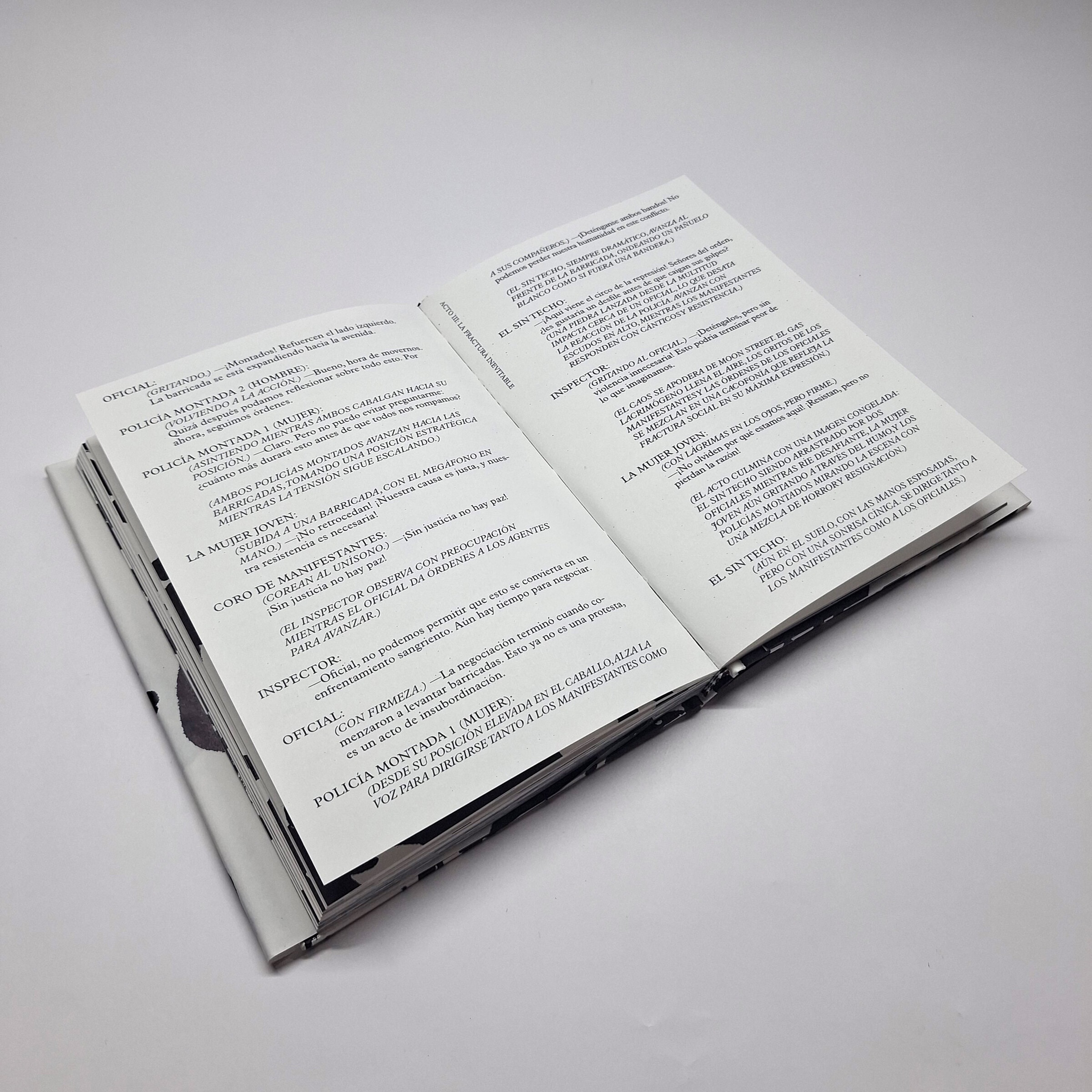 Estudio Amorales – Riots on the Moon (Book)